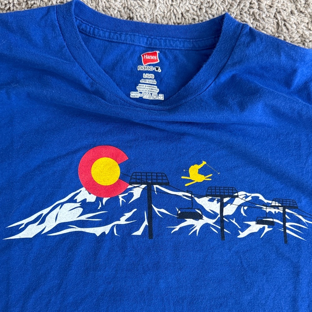 Blue Hanes Breckenridge ski T-Shirt - Picture 2 of 2